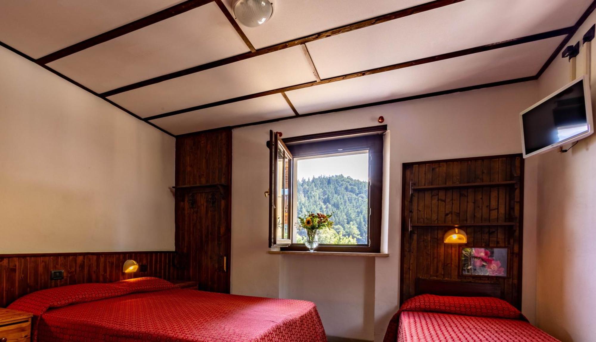 Hotel, Bar & Bistrot Saint Nicolas Gran Paradiso Ngoại thất bức ảnh
